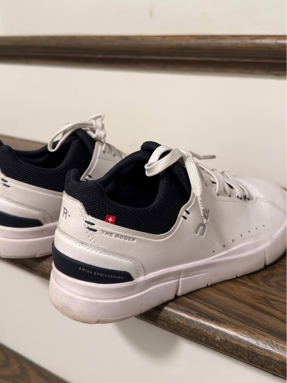 ON Cloud the rodger advantage women’s sneakers - Picture 3 of 4